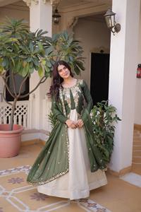 Conjunto de Vestidos de Diseñador con Dupatta y Bordado con Lentejuelas, Ropa India y Pakistaní para Exportación - Product Image 4