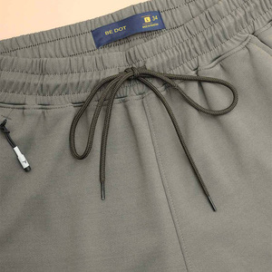 Short de bain pour homme, couleur olive unie, séchage rapide, avec cordon de serrage, logo sur le devant, poches, coupe décontractée, taille mi-haute, tissu en spandex et polyester - Product Image 6