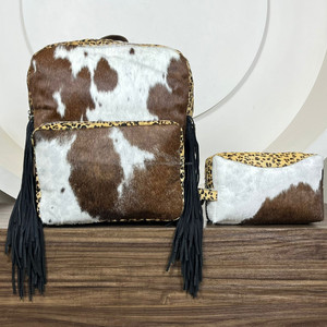Ensemble de deux pièces de sac à dos et pochette de maquillage en cuir de vachette véritable Western avec motif de franges à imprimé léopard Combo de sacs de voyage élégants - Product Image 4