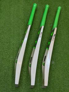 ไม้คริกเก็ต HS CORE 7 ENGLISH WILLOW ด้ามสั้น - Product Image 2
