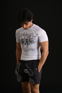 Ensemble de vêtements de yoga pour homme, t-shirt sans manches à col rond blanc en jersey compressif, short imprimé à carreaux sur le devant, 100% coton, séchage rapide, coupe ajustée - Product Image 5