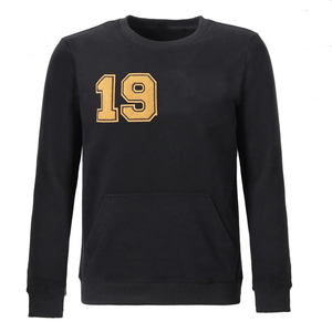 Sweat-shirt noir à col rond avec lettre Alpha brodée or, poche avant, coupe classique, pull en molleton décontracté pour sororité, hiver, unisexe - Product Image 3