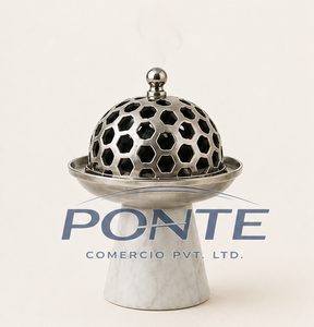 Brûleur d'encens en marbre blanc naturel au design vintage avec couvercle en métal alvéolé, diffuseur de parfum d'ambiance haut de gamme pour la méditation - Product Image 4