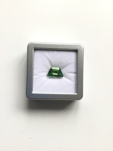 Turmalina verde natural de 6.02 quilates con corte elegante para la elaboración de joyería fina. - Product Image 3