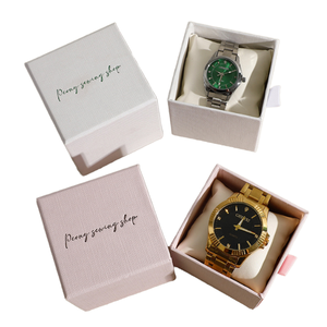 Boîte à bijoux en carton carré avec fermeture à boucle, style simple, personnalisable en couleur, pour montre, collier, pendentif, chaîne, bracelet, MOQ 50 pièces - Product Image 1