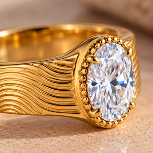 Anillo de compromiso nupcial de moissanita chapado en oro de 18 quilates con corte ovalado y engaste de garra, banda ancha geométrica de moda para mujer - Product Image 2