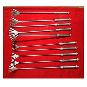 Ensemble d'instruments chirurgicaux laparoscopiques réutilisables en acier inoxydable pour professionnels médicaux, comprenant un écarteur à pince de 5 mm et 10 mm à trois doigts et une source d'alimentation manuelle - Product Image 3