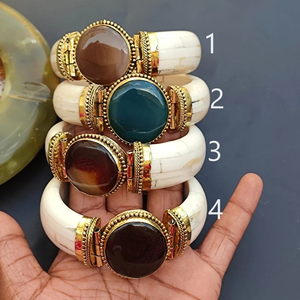 Pulsera de Metal Hecha a Mano, Estilo Vintage, Ecológica, Artesanía Romántica de la India, Ideal para Regalos de Bienvenida - Product Image 5