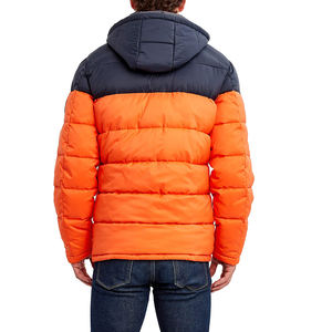 Manteau d'hiver noir brillant matelassé sur mesure pour homme, avec col montant et capuche, grande taille, pour l'extérieur, par des designers OEM - Product Image 4