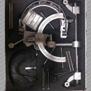 ชุดอุปกรณ์ยึดกะโหลกศีรษะ Buddy Halo Set ทำจากสแตนเลสสตีล สำหรับการยืดหัวกะโหลก  พร้อมที่หนีบกระโหลก  อุปกรณ์ผ่าตัดกระดูกและข้อ ได้รับการรับรองมาตรฐาน CE - Product Image 4