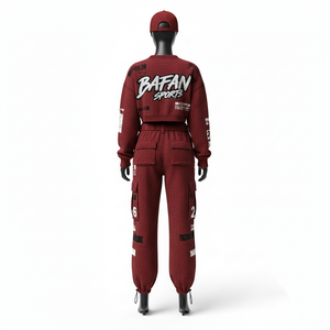 Conjunto de Camiseta Corta y Pantalones Deportivos para Mujer, Felpa de Algodón Suave de 280 GSM, Color Granate, Paneles Utilitarios, Logotipo con Transferencia Térmica - Product Image 2