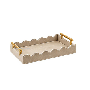 Bandeja de Servicio Comercial de Cuero Beige Concept Home con Asas de Latón, Diseño de Borde Ondulado de Color Sólido, Apta para Lavavajillas, para Uso en Restaurantes - Product Image 1