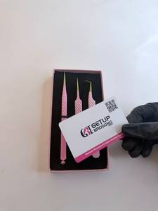 Pince à épiler pour extensions de cils en acier inoxydable, à pointe dorée, avec revêtement en poudre rose clair, design couronne sur le dos, à 90 degrés/droite - Product Image 3