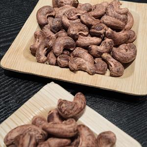 Noix de cajou de qualité supérieure, grillées et salées, grade W180, du Vietnam, pour les acheteurs en gros, prix compétitif, avec possibilité de fabrication OEM/ODM. - Product Image 4