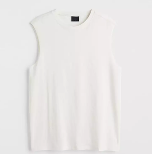 เสื้อกล้ามคอตตอนพรีเมียมระบายอากาศได้ดี ไม่เป็นขุย สำหรับผู้ชาย จาก LUXE ATTIRE INDUSTRY เหมาะสำหรับใส่ลำลอง ออกกำลังกาย หรือทำงานในช่วงฤดูร้อน - Product Image 1