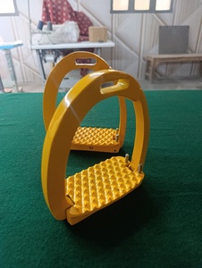 Étriers de sécurité personnalisés pour cavalier, modèle Venice Evo, en aluminium, avec système de dégagement rapide - Product Image 2