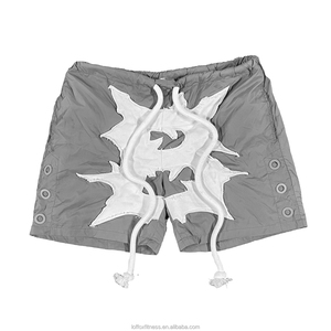Shorts de Playa para Hombre en Poliéster Negro con Aplique Blanco de Logo de Murciélago, Cintura con Cordón Ajustable, Estilo Urbano, Secado Rápido - Product Image 5