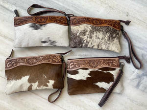 กระเป๋าคลัทช์หนังแท้สลักมือกระเป๋าคลัทช์หนังแบบตะวันตกกระเป๋าสตางค์มีสไตล์ที่ไม่ซ้ำใครสำหรับผู้หญิง - Product Image 4