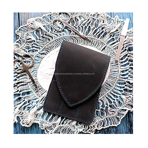 Kit de manucure professionnel sur mesure ASAP – Lime à ongles, repousse-cuticules, nettoyeur d'ongles, coupe-ongles 3-en-1, pince à cuticules, pince à sourcils - Product Image 2