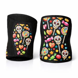 สนับเข่าพิมพ์ลาย Unisex 7 มม. ทำจากนีโอพรีน ช่วยรัดกระชับ แห้งเร็ว ใช้ได้ทุกฤดู เหมาะสำหรับครอสเทรนนิ่ง ยกน้ำหนัก ออกกำลังกายในยิม และเล่นกีฬา - Product Image 1