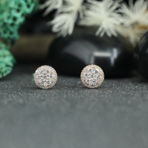 Pendientes de Lujo con Moissanita en Racimo Redondo, Plata de Ley 925, Chapados en Oro |   Pendientes con Aspecto de Diamante y Cierre de Rosca para Mujer, Venta al Por Mayor - Product Image 1