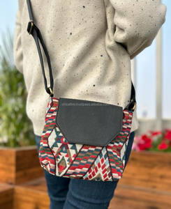 Nueva gran oferta, bolsos hechos a mano de cuero genuino Jacquard, multiusos, nuevo bolso cruzado elegante Vintage, producto a granel de tarifa barata - Product Image 2