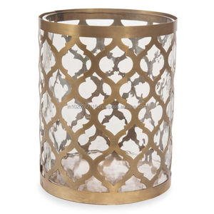 Portavelas votivo de hierro de estilo antiguo con patrones florales cortados con láser de primera calidad, ideal para interiores de casas temáticas vintage - Product Image 2