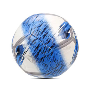 Balón de Fútbol Clásico para Entrenamiento, Agarre Fuerte, Material Duradero, Perfecto para Prácticas y Sesiones de Entrenamiento al Aire Libre - Product Image 2