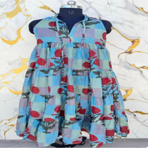 Vestido largo sin mangas de algodón artesanal para el día a día, diseño sencillo, estilo espacioso, construcción ligera y arengada para fiestas. - Product Image 1