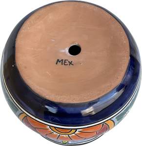 Pot de fleurs en céramique artisanal au design traditionnel et moderne, idéal pour les plantes d'intérieur et la décoration de la maison. - Product Image 3