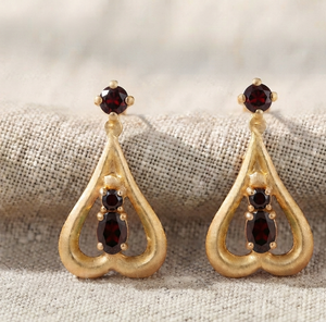 Pendientes Colgantes Románticos de Plata Chapada en Oro de 18K con Granate en Forma de Corazón para Mujer, Regalo para Fiesta - Product Image 1