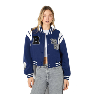 Chaqueta Bomber Corta Estilo Universitario para Mujer al por Mayor, Chaqueta Varsity Personalizada con Letras, Moda Urbana, Estilo Universitario, Fabricación OEM - Product Image 1