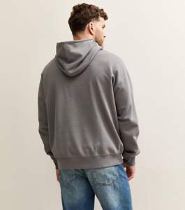 Sudadera con capucha gris para hombre, corte regular, color sólido, tejida, informal, con bolsillo frontal, para otoño. - Product Image 4