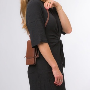 Bolso bandolera de cuero hecho a mano de alta calidad con correa ajustable, fabricante, proveedor, venta al por mayor y pedidos al por mayor - Product Image 5