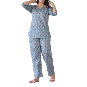 Ensemble de pyjama en molleton élégant et décontracté pour femmes, col rond, manches longues, vêtements de nuit d'hiver, 100% coton respirant, imprimé étoiles - Product Image 6