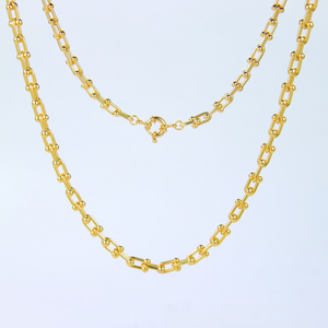 Collier long de luxe couleur or pour mariage à Dubaï, plaqué or 21 carats, chaîne fer à cheval de style italien pour femme, idéal pour événements et soirées - Product Image 4