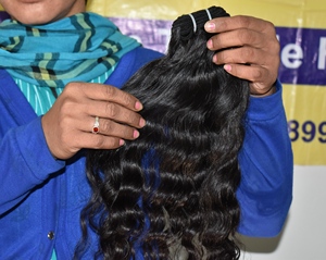 Venta al por mayor de mechones rectos de color negro natural 100% proveedor virgen cutícula alineada extensiones de cabello humano peruano - Product Image 2