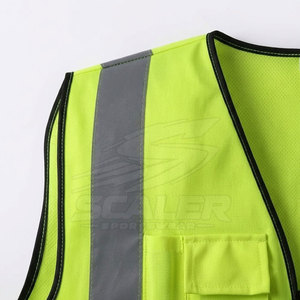 เสื้อกั๊กนิรภัยสะท้อนแสง ANSI Class 2 น้ำหนักเบา สวมใส่สบาย ดีไซน์หลายกระเป๋า พร้อมโลโก้ สำหรับงานก่อสร้าง งานคลังสินค้า และคนงานไซต์งาน - Product Image 6