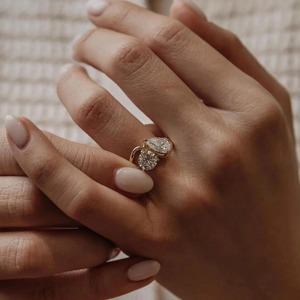Bague de mariage en or massif 18 carats avec diamant de laboratoire certifié IGI, taille brillant, 2,00 carats, clarté VS1, couleur F, style cluster - Product Image 4