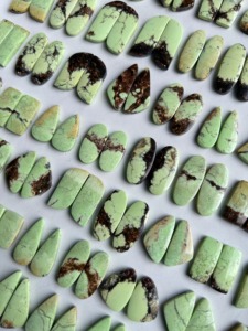 พลอยคริสโซเพรสเลมอนธรรมชาติคุณภาพสูงทรงคาโบชองคู่สีเขียวสำหรับทำต่างหู พลอยหลวมสำหรับเครื่องประดับ - Product Image 5