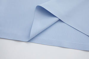 เสื้อโปโลแขนสั้นสีฟ้าอ่อนสำหรับผู้ชาย สีพื้น ผ้าทอ ทรงปกติ ปกติดกระดุม สไตล์ลำลอง - Product Image 5