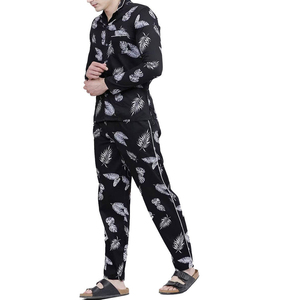 Ensemble de pyjama pour homme à manches longues, respirant, à séchage rapide, couleur personnalisée, design tendance, 100% coton, style actuel - Product Image 3