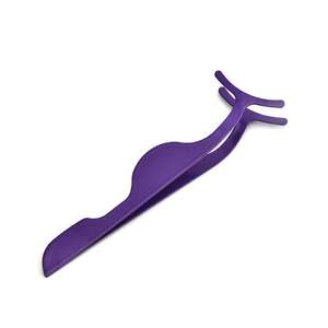 Pince à cils courbée en acier inoxydable avec logo personnalisé pour pose de faux cils en grappe et en bande - Product Image 4