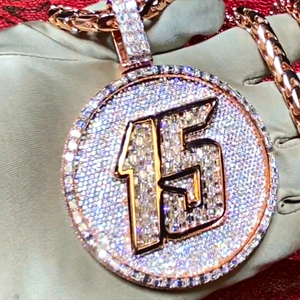 Pendentif initial personnalisé de luxe serti de moissanite VVS, style hip-hop, avec chaîne effet diamant, pour soirée, en or rose - Product Image 4