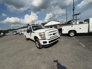 Camión Tractor de Alto Rendimiento, 6x4, Cabina con Cama, Diésel, para Transporte de Mercancías a Larga Distancia y Carga a Granel - Product Image 2