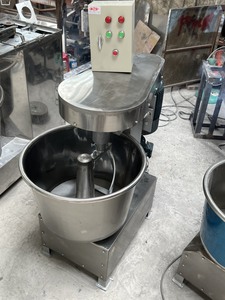 Minh Tam CT10KG-MC Portable Garantie 1 an 3 kW/h 220V/380V Vietnam Neuf Boulangerie 1160x600x1100 7 kg Électrique Séparé - Product Image 3