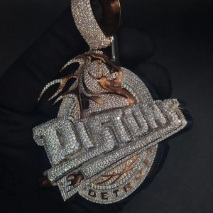 Colgante Personalizable de Plata de Ley 925 Bañado en Oro Rosa con Moissanita Engastada en Bisel en Forma de Letra Estilo Hiphop para Fiesta Unisex - Product Image 2