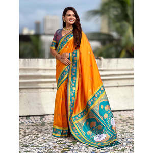 Sari Tradicional Pichwai de Seda Suave Color Naranja con Bordado Zari, Vestidos Elegantes de Cóctel de Elite Weaves, 600g - Product Image 1