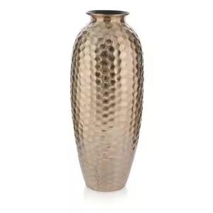 Vases à fleurs contemporains en métal glamour pour une décoration florale moderne - Product Image 2