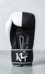 ถุงมือชกมวยหนัง LaceUp รุ่นใหม่ล่าสุด รับสกรีนโลโก้ สำหรับฝึกซ้อมมืออาชีพ MMA มวยไทย ป้องกันการบาดเจ็บ KLTW INT'L KL-BG-110 - Product Image 6